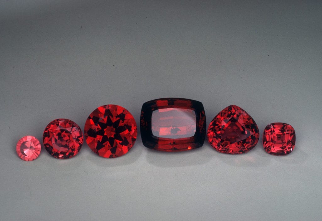 faceted-garnet-collection-almandine-pyrope