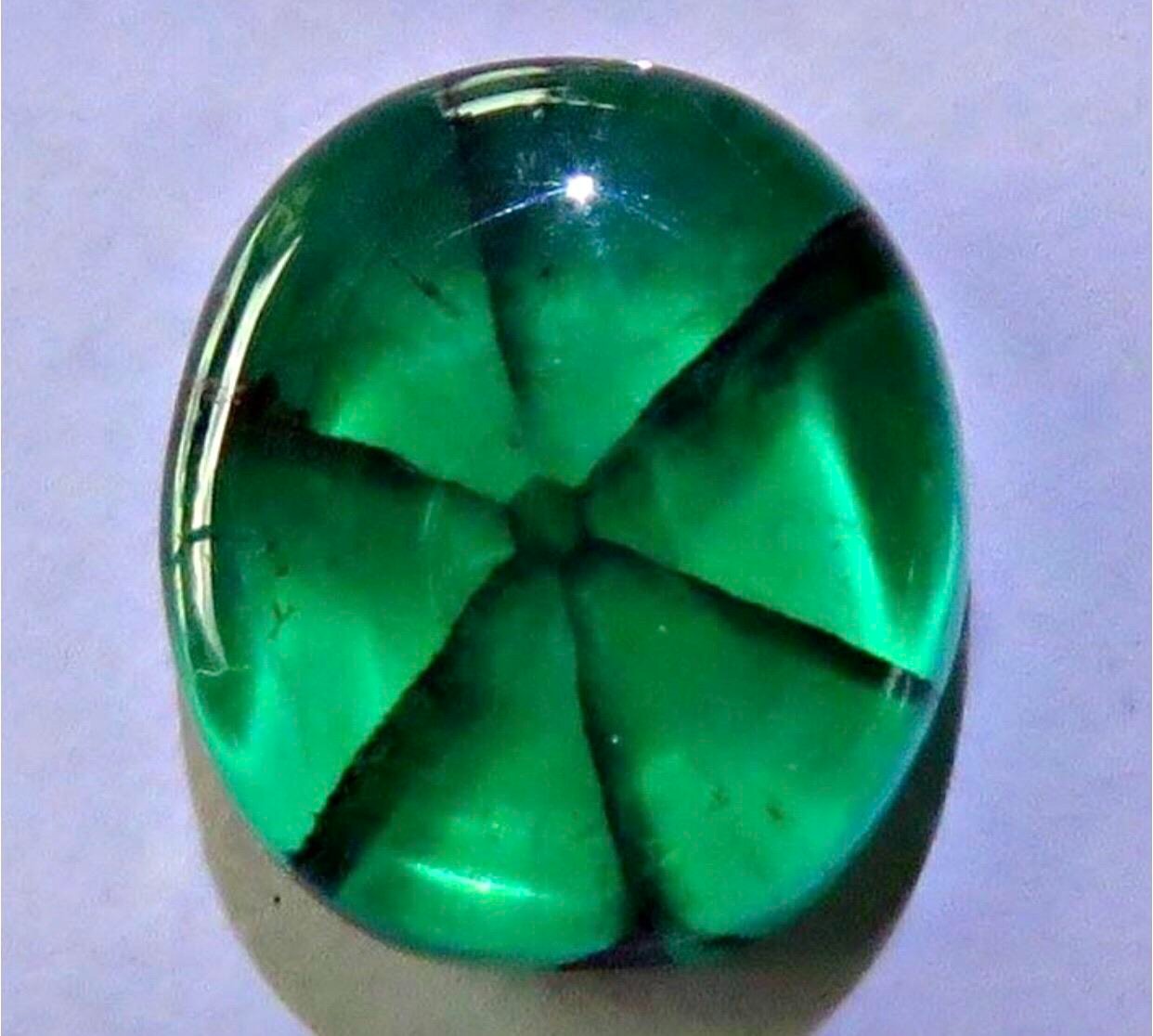 达碧兹祖母绿 (木佐星祖母绿)