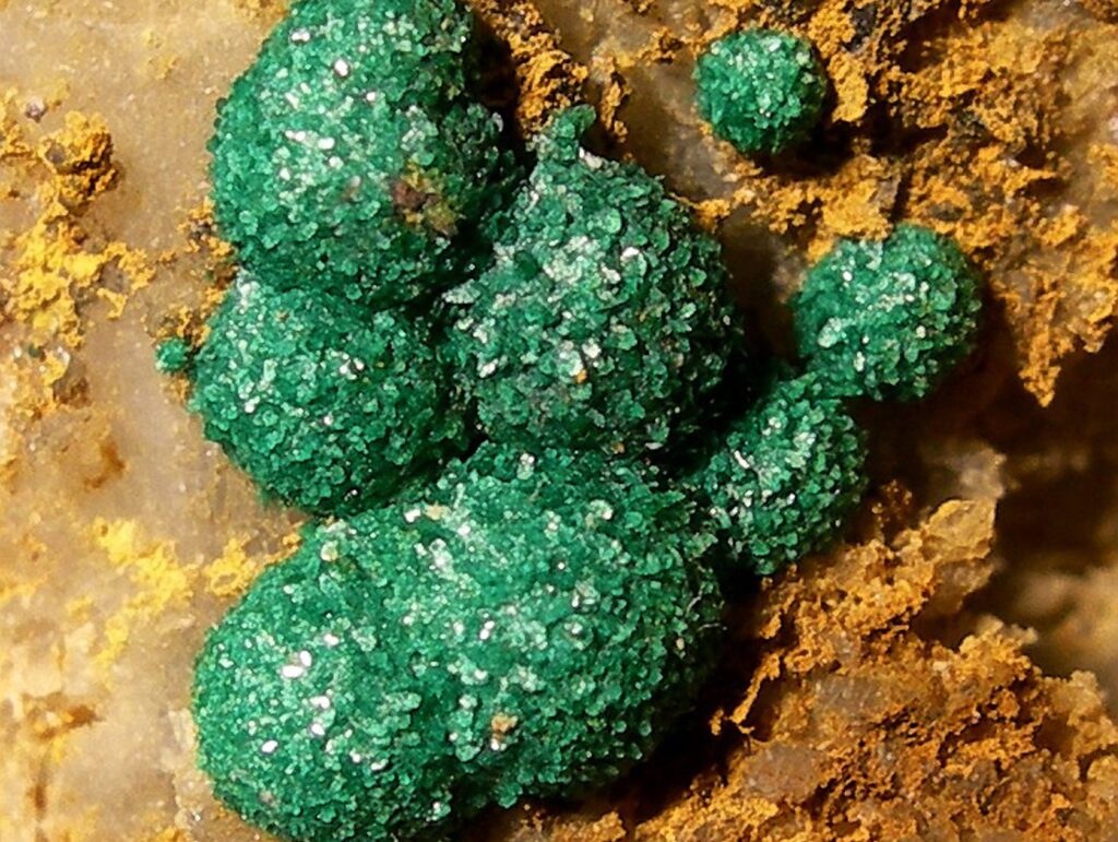 Malachite on quartz