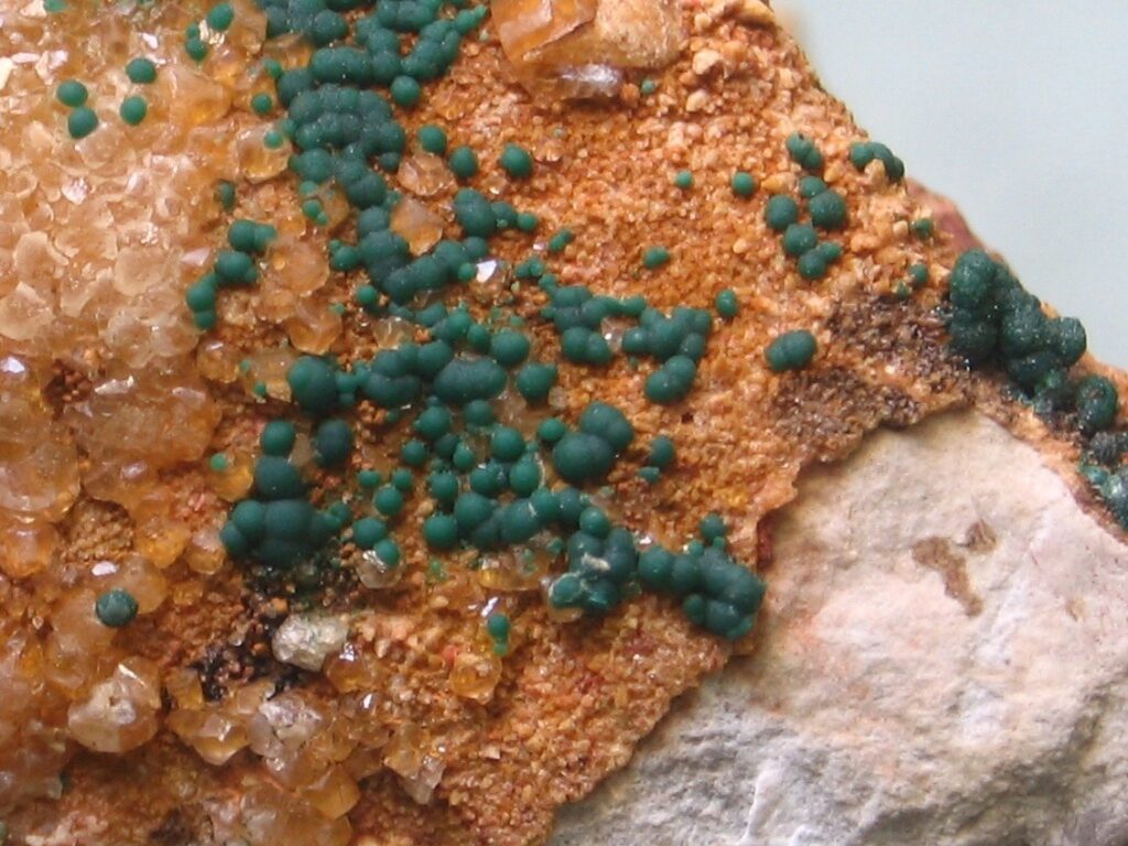 Malachite, Calcite Kozári Quarry, Pécs District, Baranya County, Hungary Width field of view 20 mm. Collected in 2005.